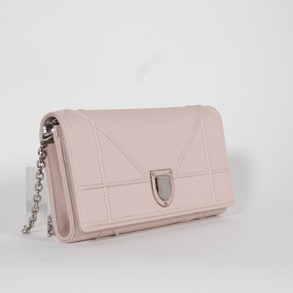 Christian Dior Diorama Wallet on Chain in Blush Grained Calfskin - Picture 8 of 14